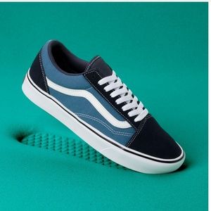 Old skool/ school blue vans